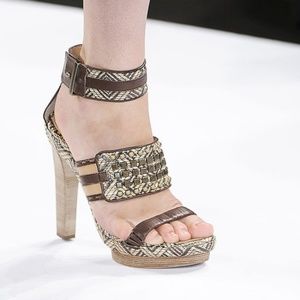 BCBG Max Azria Runway Tribal Heel Sandal size: 8.5